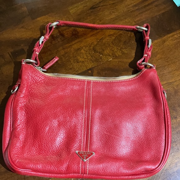 Prada red leather shoulder purse - Picture 2 of 4